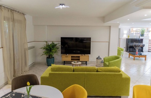 Scafati House | Hotel DALI Scafati Located just steps from the historic city of Pompeii.