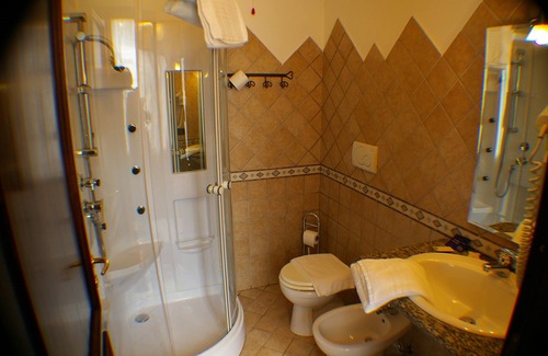Trofarello Hotel | Hotel Damian