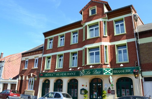 Albert Hotel | Hotel De La Paix