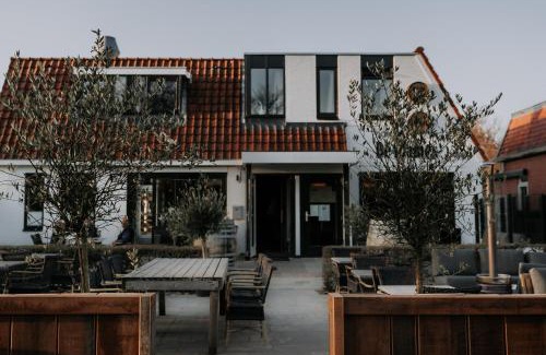 Schiermonnikoog Hotel | Hotel De4dames