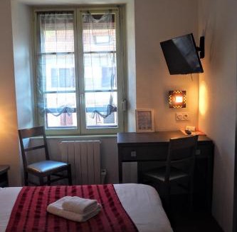 Pont-de-Roide Hotel | HOTEL DES VOYAGEURS