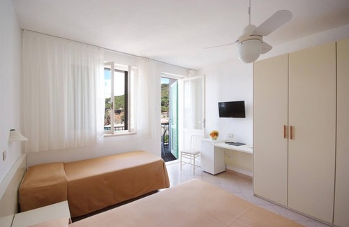 Capoliveri Hotel | Hotel Dino