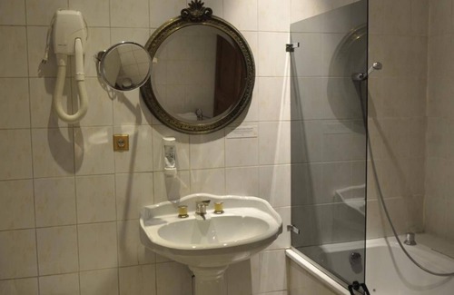 Faverges-Seythenex Hotel | Hotel du Parc - Manoir du Baron Blanc