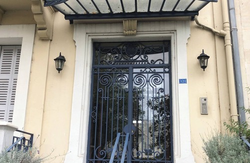 Thermal Apartment | HOTEL DU PORTUGAL - Ideal for curists - heart of Vichy - Unesco World Heritage site