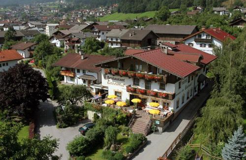 Fuegen Hotel | Hotel Edelweiss