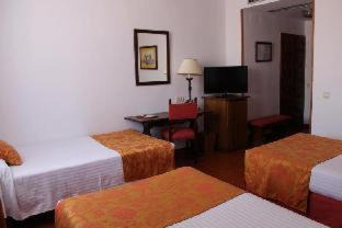 Alcala de Henares Hotel | Hotel El Bedel