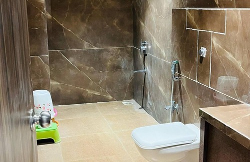 Surat Hotel | Hotel Elegant inn- Ichhapore