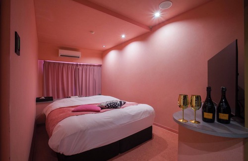 Toyama Hotel | HOTEL elLle - Adults Only