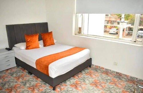 Suba Bed & Breakfast | Hotel Flamante Bulevar- Double room with private bathroom 2