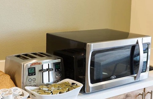 The East Side Hotel | Hotel Focus SFO