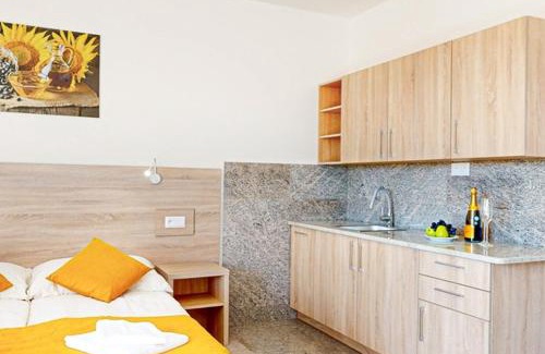 Vrbov Hotel | hotel Galica