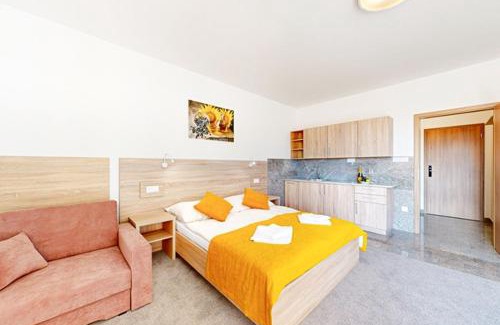 Vrbov Hotel | hotel Galica