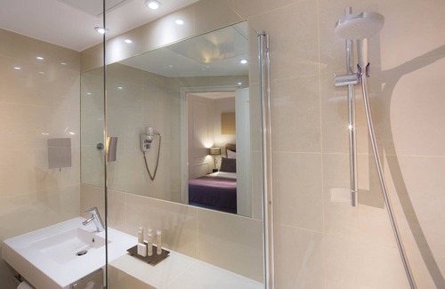 Champs-Elysees Hotel | Hotel Galileo