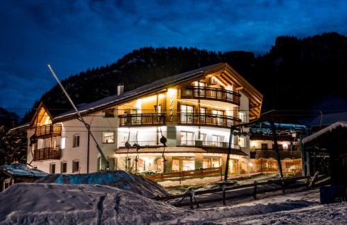 Selva di Val Gardena Hotel | Hotel Garni Aghel