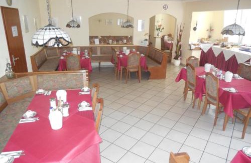 Hechtsheim Hotel | Hotel Garni am Hechenberg