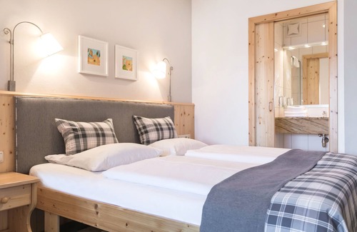 Puch bei Hallein House | Hotel Gasthof zum Kirchenwirt