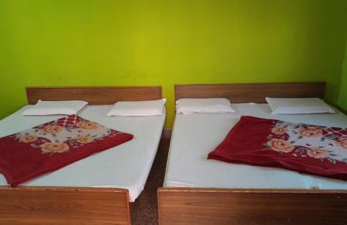 Haridwar Hotel | Hotel Gayatri Guest House Haridwar Near Railway Station - Ganga Ghat - Best Hotel in Haridwar