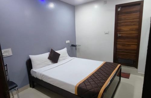 Vijaya Nagar Hotel | Hotel golden arch