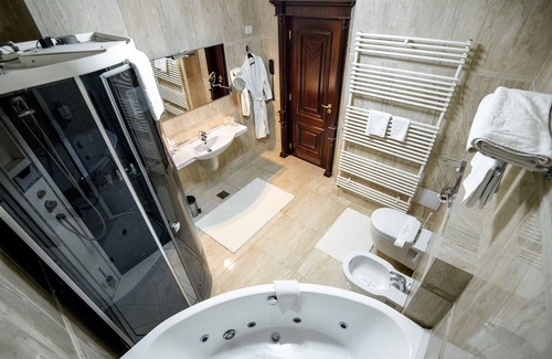 Craiova Hotel | Hotel Golden House