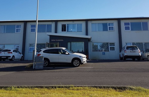 Keflavik Hotel | Hotel Grásteinn