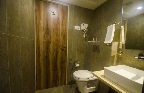 Bodakdev Hotel | Hotel Grand Elegance
