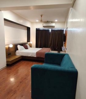 Surat Hotel | Hotel Grand Exceluss