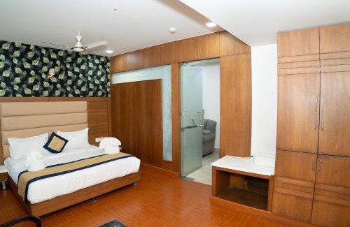 Amritsar Hotel | Hotel Grand Hridey- 20 Steps From Railway Station