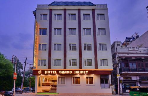 Amritsar Hotel | Hotel Grand Hridey- 20 Steps From Railway Station