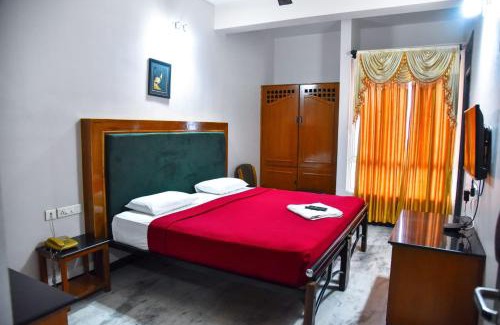 Gandhipuram Hotel | Hotel Grand Palace