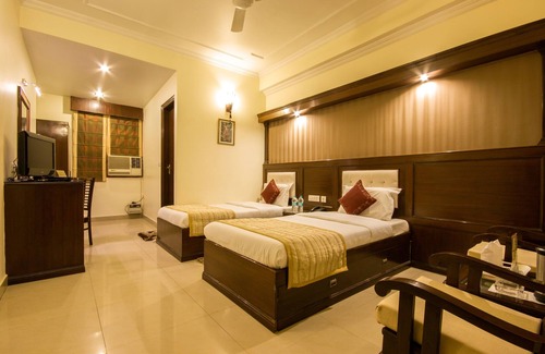 Karol Bagh Hotel | Hotel Grand Park Inn