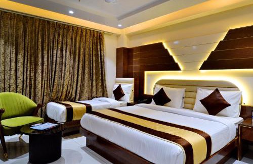 Paharganj Hotel | Hotel Grand Plaza in City Centre - Walking Distance From New Delhi Railway Station and Connaught Place