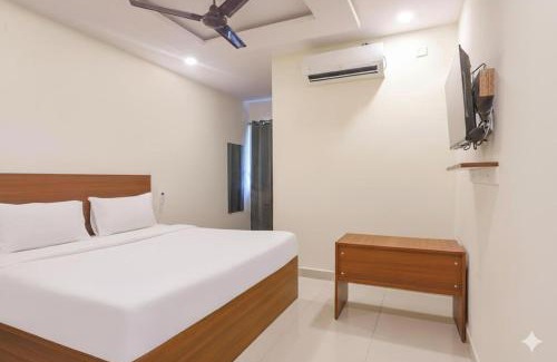 Ameerpet House | Hotel Grand Stay Park Near Ameerpet Metro Station & GVK One Mall