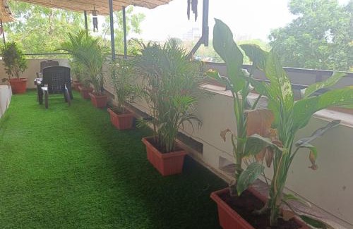 Gandhinagar Hotel | Hotel Green Park - Sector 11