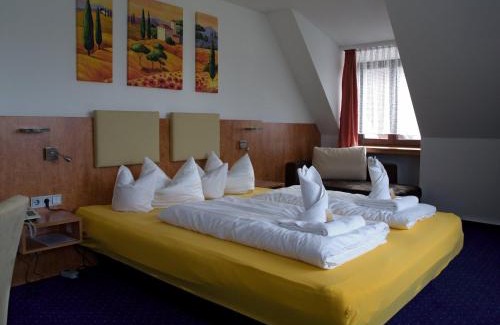 Rednitzhembach Hotel | Hotel Hembacher Hof