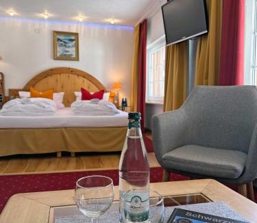 Menzenschwand-Hinterdorf Hotel | Hotel Hirschen