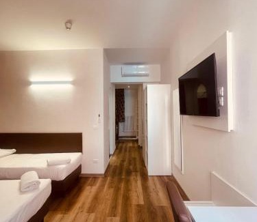 Historic Center Hotel | Hotel Holiday- Alla Finestrella