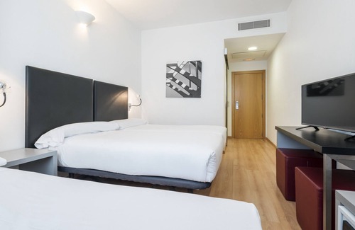 Penya-roja Hotel | Hotel ILUNION Aqua 3