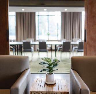 Traverse City Hotel | Hotel Indigo Traverse City by IHG