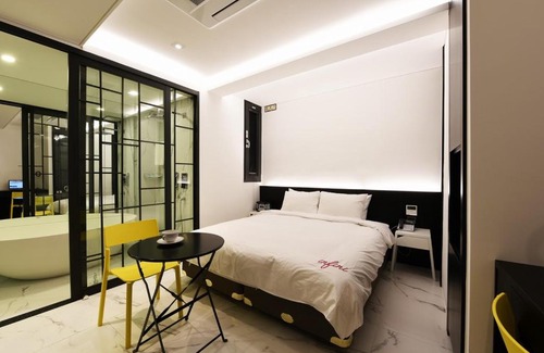 Samjeon-dong Hotel | Hotel Infini