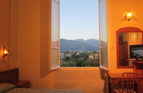 Marina di Massa Hotel | Hotel Italia