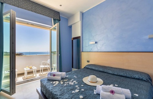 Posto Rosso Hotel | Hotel Jonico