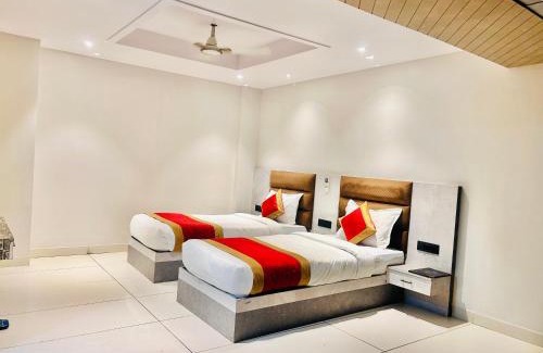 Chhatarpur Hotel | Hotel Kamakhya Inn