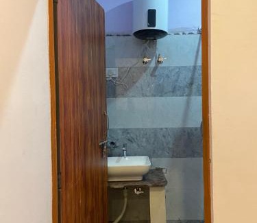 Sitapur Hotel | Hotel Kedareswram