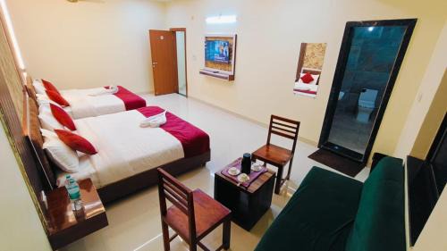 Osian Hotel | Hotel Kiran Palace and Mahi Galaxy