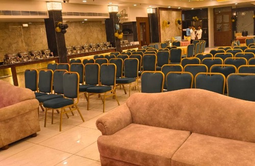Sikandra Hotel | HOTEL KRISHNA PARADISE