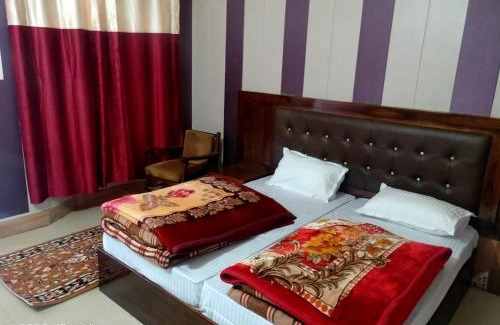 Ghangaria Hotel | Hotel Kuber