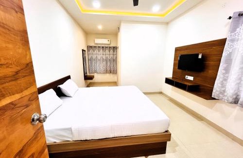 Bhuj Hotel | Hotel Kutch Palace