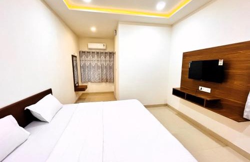 Bhuj Hotel | Hotel Kutch Palace