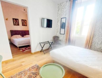 Pontorson Hotel | Hotel La Baie Royale