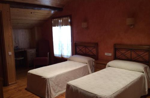 Ribera de Cardos Hotel | Hotel La Ribera